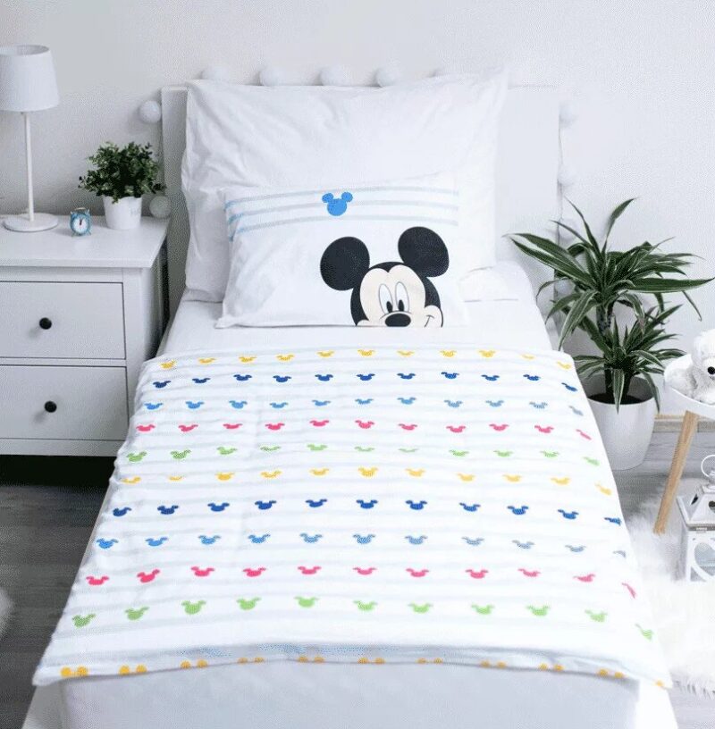 100% katoen dekbedset Mickey Mouse Smile 100 x 135 cm wit van Disney Mickey Mouse in 100 x 135 cm