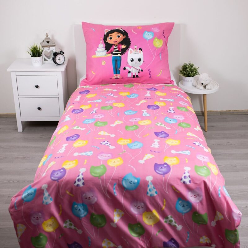 Polyester dekbedset Rainbow van Gabby's Dollhouse in 140 x 200 cm