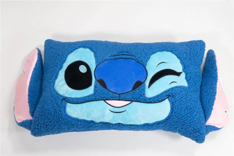 75 x 45 cm kussen van Lilo en Stitch, 75 x 45 cm