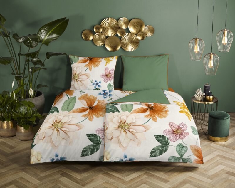 Bloemen overtrek van Descanso, 200 x 200 cm, kussensloop 80 x 80 cm