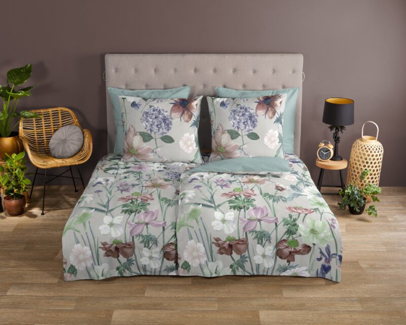 Multi - Bloemen overtrek van Good Morning, 135 x 200 cm, kussensloop 80 x 80 cm