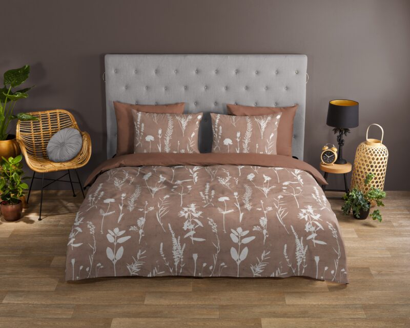 Bloemen overtrek van Good Morning, 240 x 200/220 cm, kussensloop 60 x 70 cm - Terra