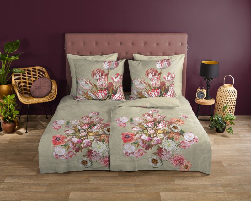 Bloemen overtrek van Good Morning, 135 x 200 cm, kussensloop 80 x 80 cm - kussensloop 80 x 80 cm