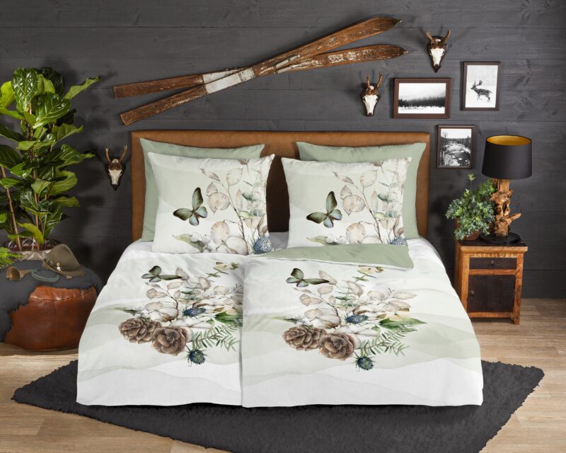 Droogboeket en vlinder overtrek van Good Morning, 135 x 200 cm, kussensloop 80 x 80 cm