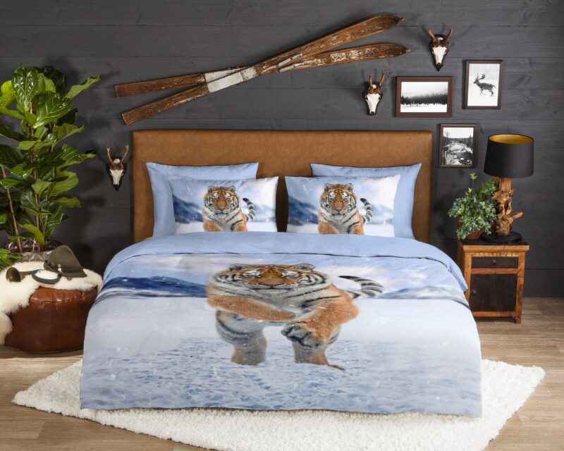 Tijger in de sneeuw overtrek van Good Morning, 240 x 200/220 cm, kussensloop 60 x 70 cm