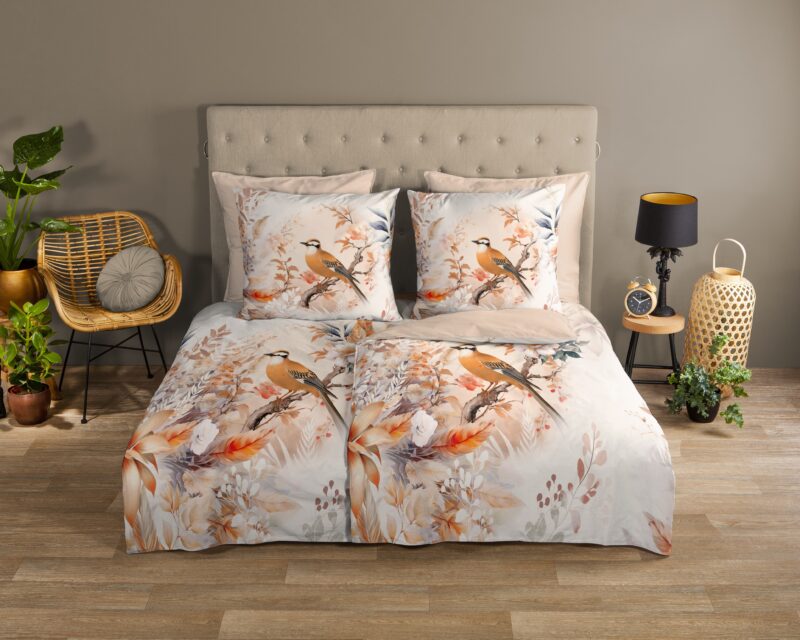 Vogel en bloemen overtrek van Good Morning, 135 x 200 cm, kussensloop 80 x 80 cm