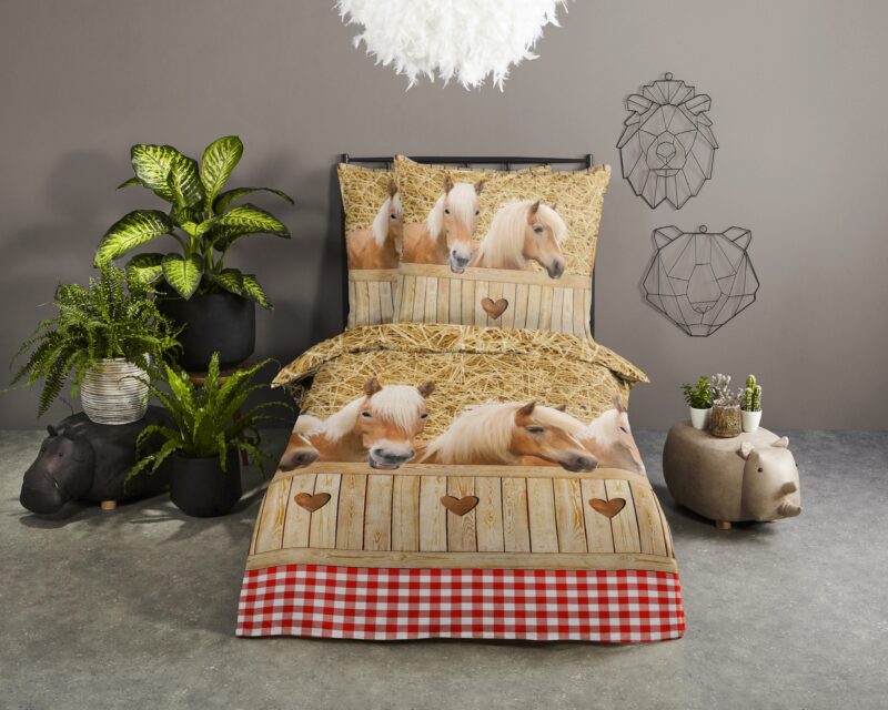 Haflinger paarden overtrek van Good Morning, 135 x 200 cm, kussensloop 80 x 80 cm