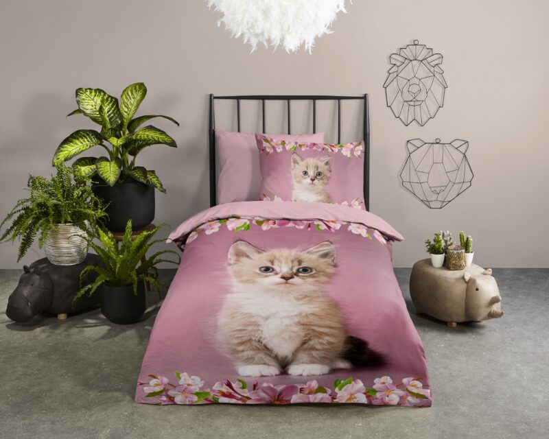 Kitten poes met bloemen overtrek van Good Morning, 140 x 200/220 cm, kussensloop 60 x 70 cm