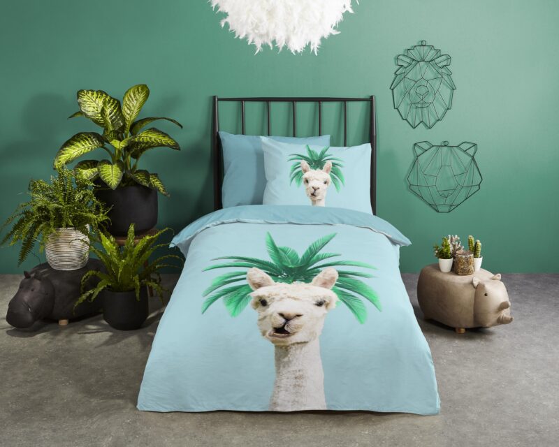 Lama met palmboom overtrek van Good Morning, 140 x 200/220 cm, kussensloop 60 x 70 cm