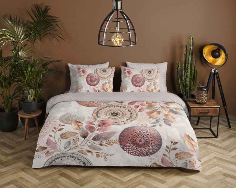Mandalas & bladeren overtrek van HIP, 240 x 200/220 cm, kussensloop 60 x 70 cm