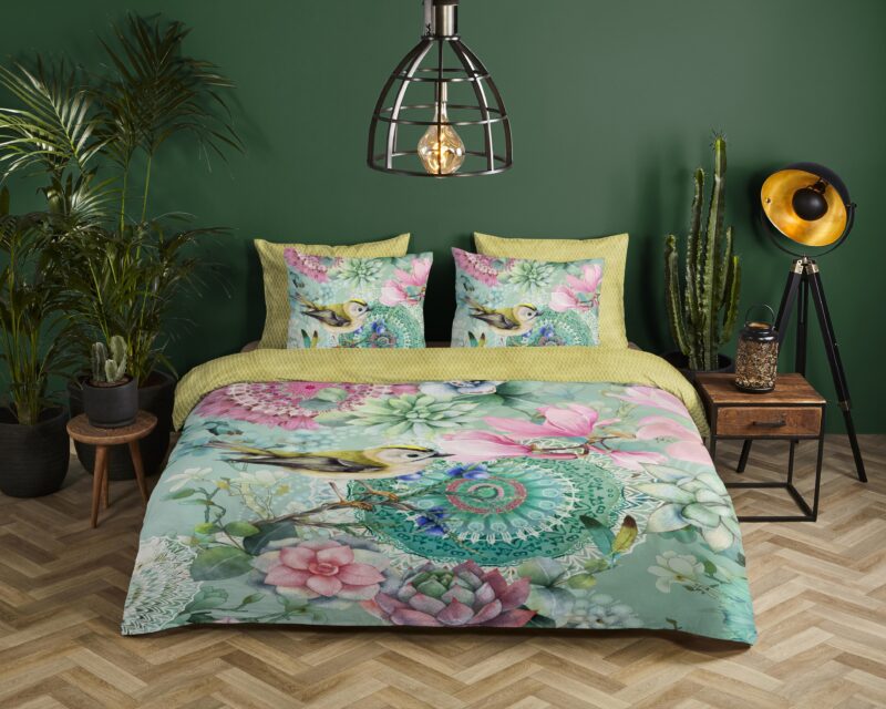 Mandala's, bloemen en vogels overtrek van HIP, 240 x 200/220 cm, kussensloop 60 x 70 cm