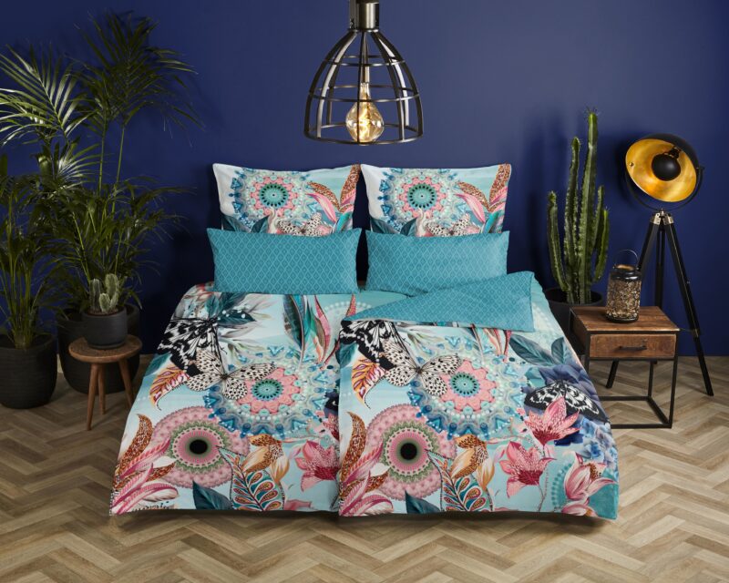 Mandala's en bloemen overtrek van HIP, 200 x 200 cm, kussensloop 80 x 80 cm