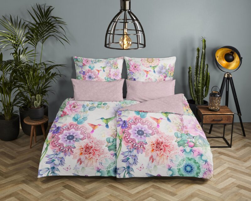 Mandala's en bloemen overtrek van HIP, 135 x 200 cm, kussensloop 80 x 80 cm