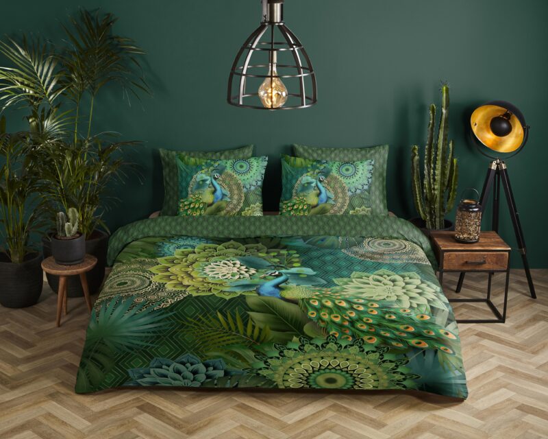 Mandalas & pauw overtrek van HIP, 240 x 200/220 cm, kussensloop 60 x 70 cm