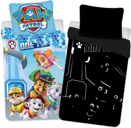 Glow in the dark Pups 140 x 200 cm overtrek van Paw Patrol, 140 x 200 cm, kussensloop 70 x 90 cm