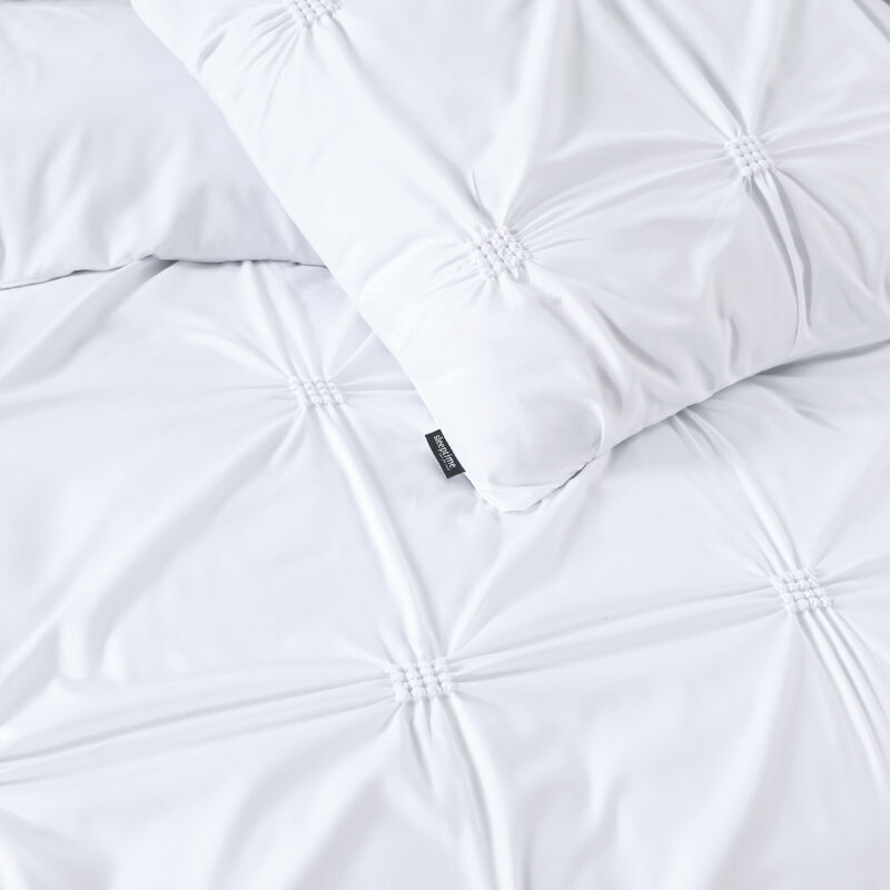 Sleeptime bed 140 x 220 cm van Micropercal - kussensloop 60 x 70 cm