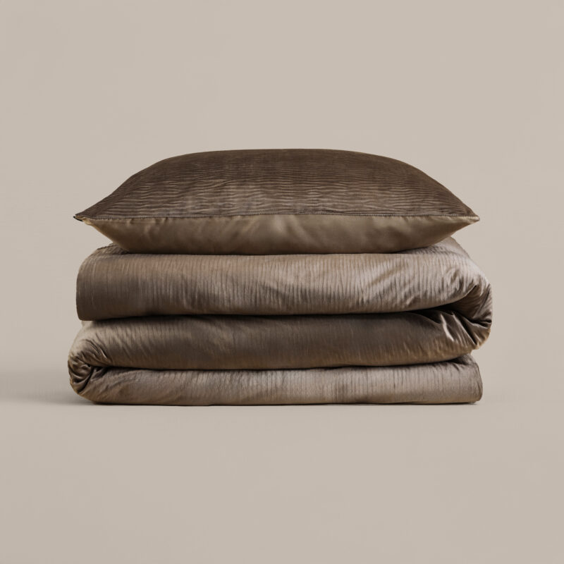 Sleeptime bed 140 x 220 cm van Velvet - kussensloop 60 x 70 cm