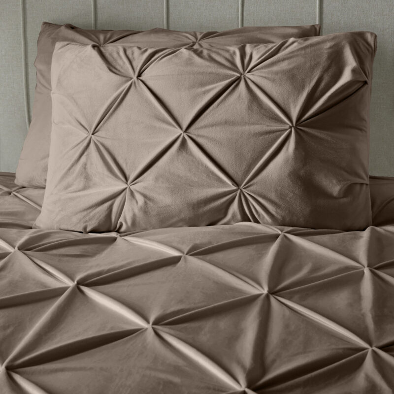 Sleeptime Velvet Pintuck Taupe 140 x 220