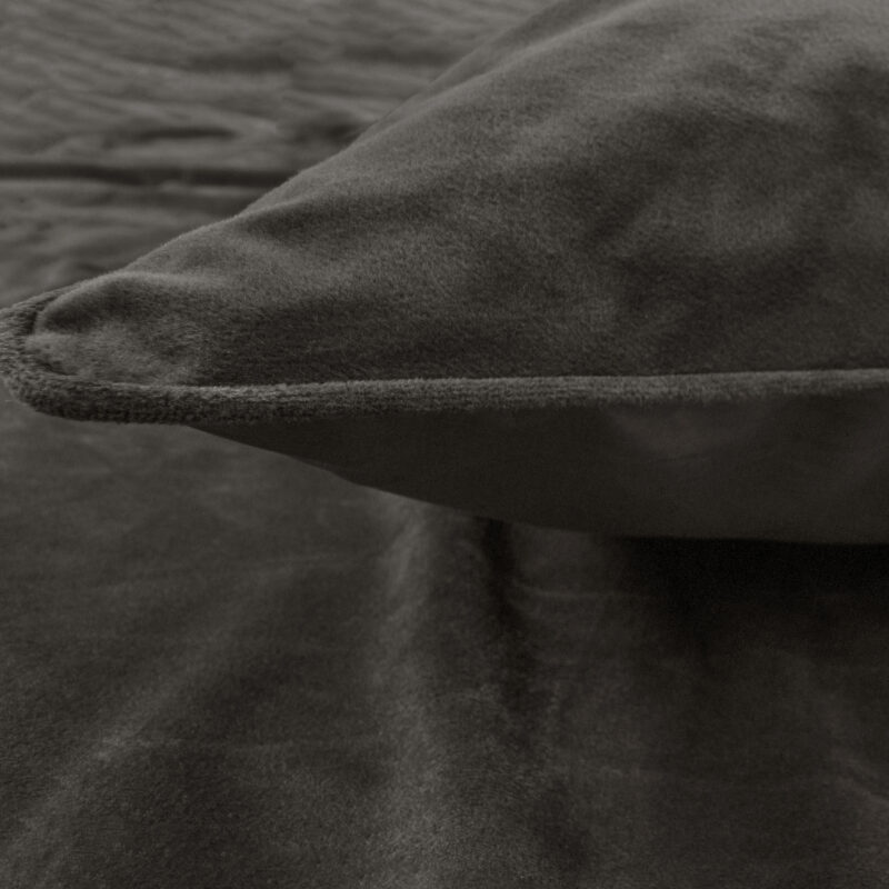 Velvet Piping Deep Taupe 140 x 220 Sleeptime