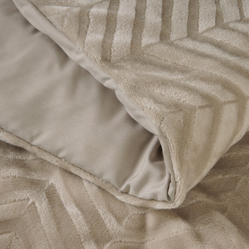 Sleeptime Chevron Teddy Taupe 240 x 220