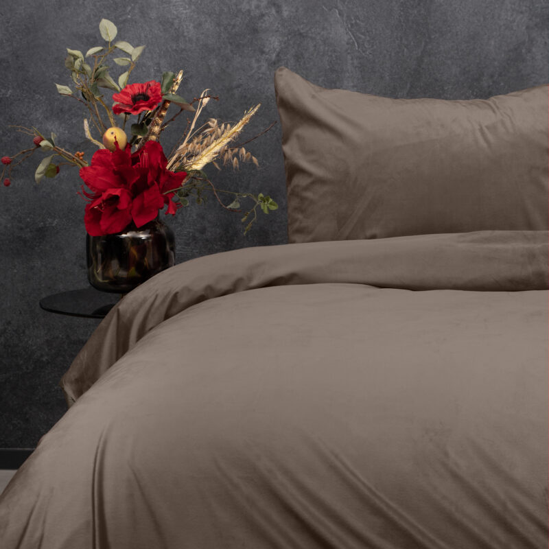 Sleeptime dekbedovertrek 200 x 220 cm van Velvet, Taupe 200 x 220 cm