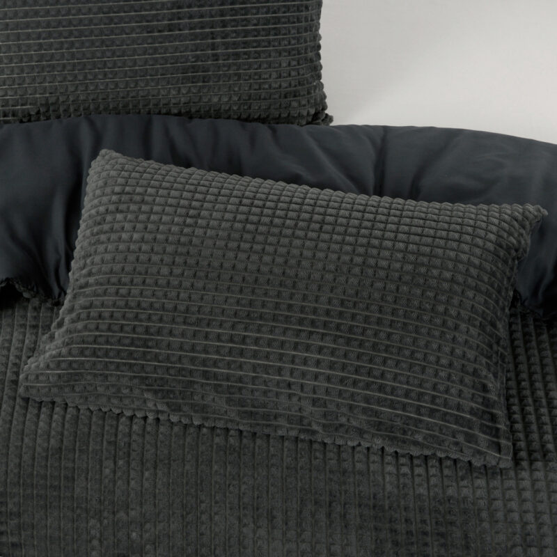 Check Teddy Antraciet - Sleeptime bed 140 x 220 cm van Polyester
