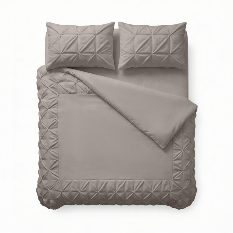Sleeptime Border Pintuck Taupe/Grijs 200 x 200/220 cm