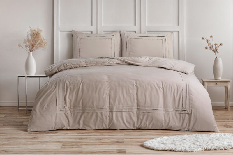 Tailored Taupe 240 x 200/220 Sleeptime