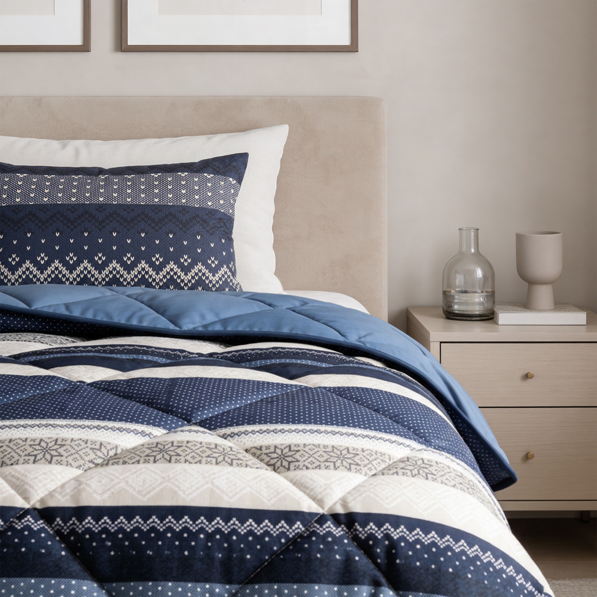 Dekbed Elisabeth Navy 240 x 200 Met Kussens 240 x 200 cm van Sleeptime, Navy