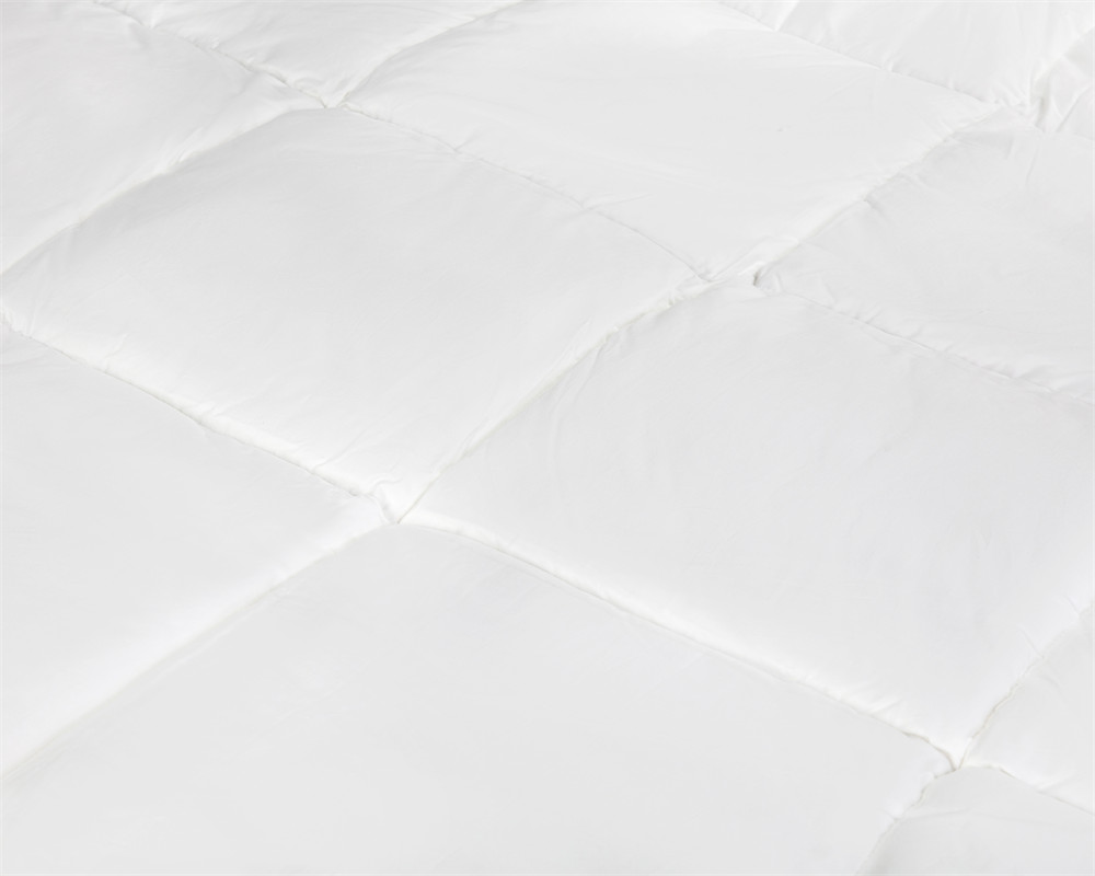 Primaviera Deluxe dekbed 240 x 220 cm van 100% Percal katoen tijk, Wit