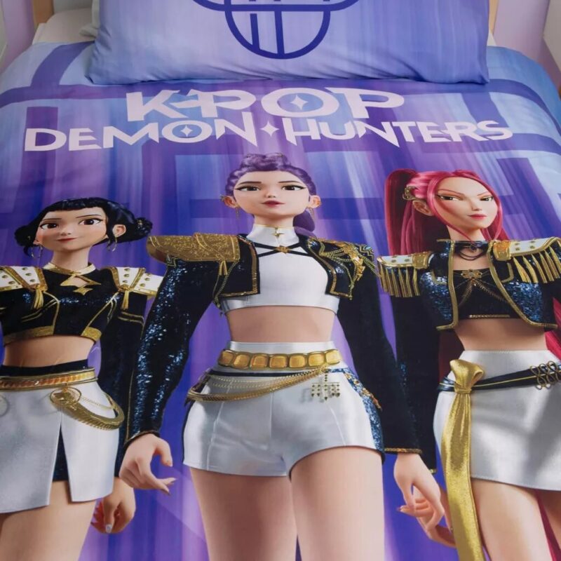 Beddengoed 140 x 200 cm 140 x 200 cm van Demon Hunters, Roze