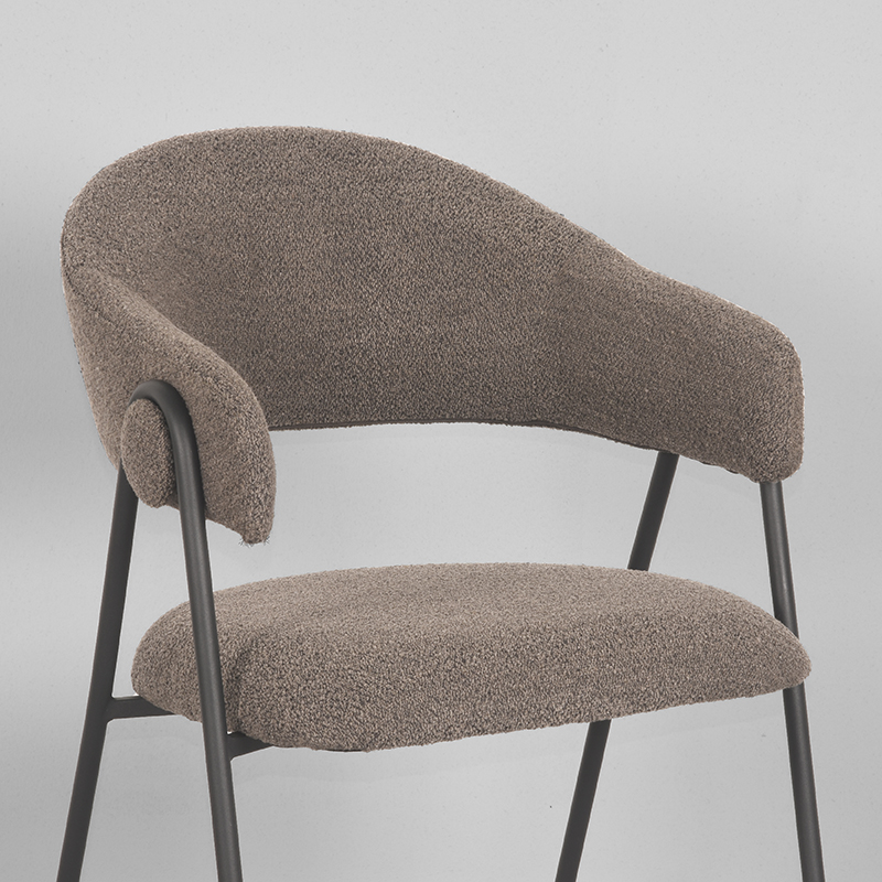 Label51 eetkamerstoel van Boucle, Lowen - Bruin