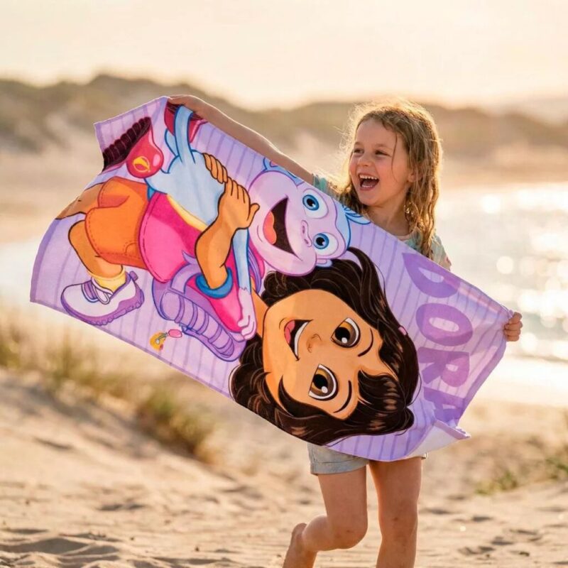Dora the Explorer badlaken 70 x 140 cm van Polyester, Happy sneldrogend 70 x 140 cm