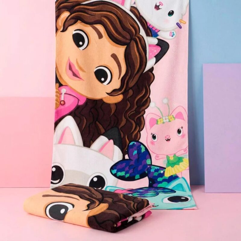 Strandlaken Playtime sneldrogend 70 x 140 cm 70 x 140 cm van Gabby's Dollhouse, Roze