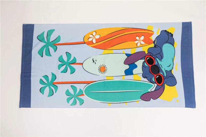 Surf Paradise sneldrogend 70 x 140 c badlaken van Lilo en Stitch, 70 x 140 cm