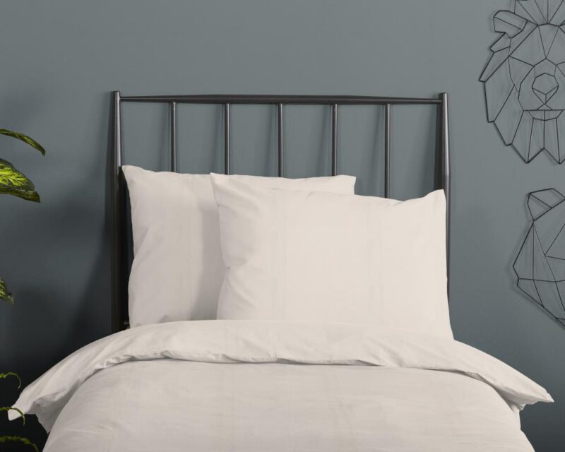 Beddengoed 140 x 220 cm van HIP, Bruin