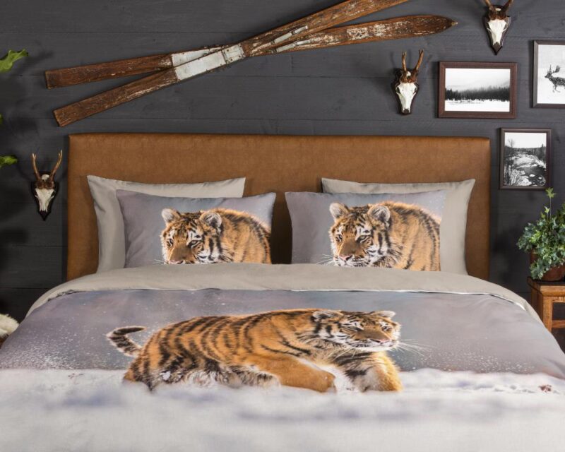 Beddengoed Siberian 240 x 220 cm van Good Morning, Bruin