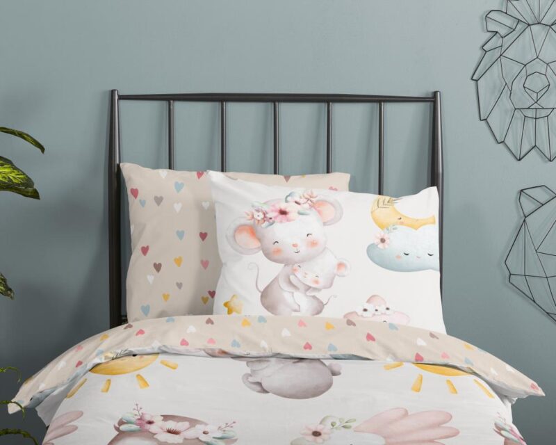 Beddengoed Hugs 140 x 220 cm van Good Morning, Bruin