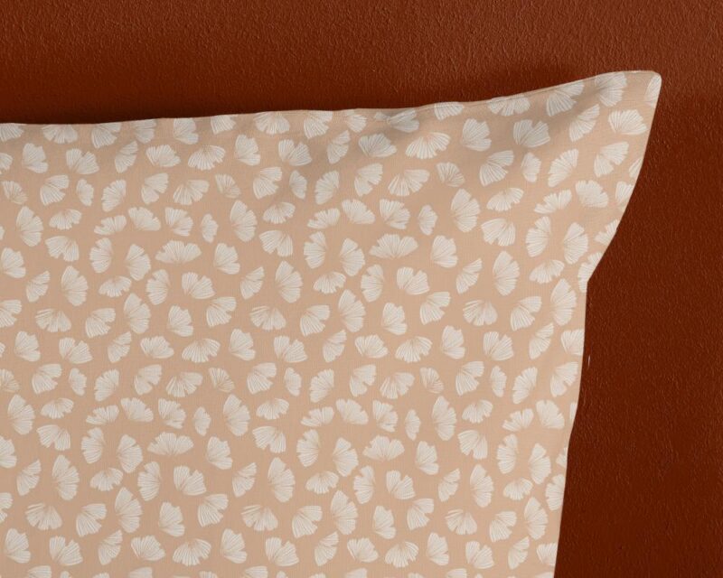Kussensloop Quente 40 x 80 cm van HIP, Bruin