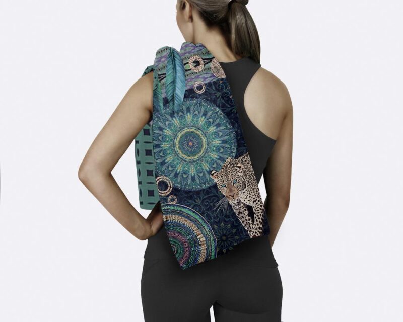 100% Polyester handdoek Imena van HIP in 75 x 180 cm