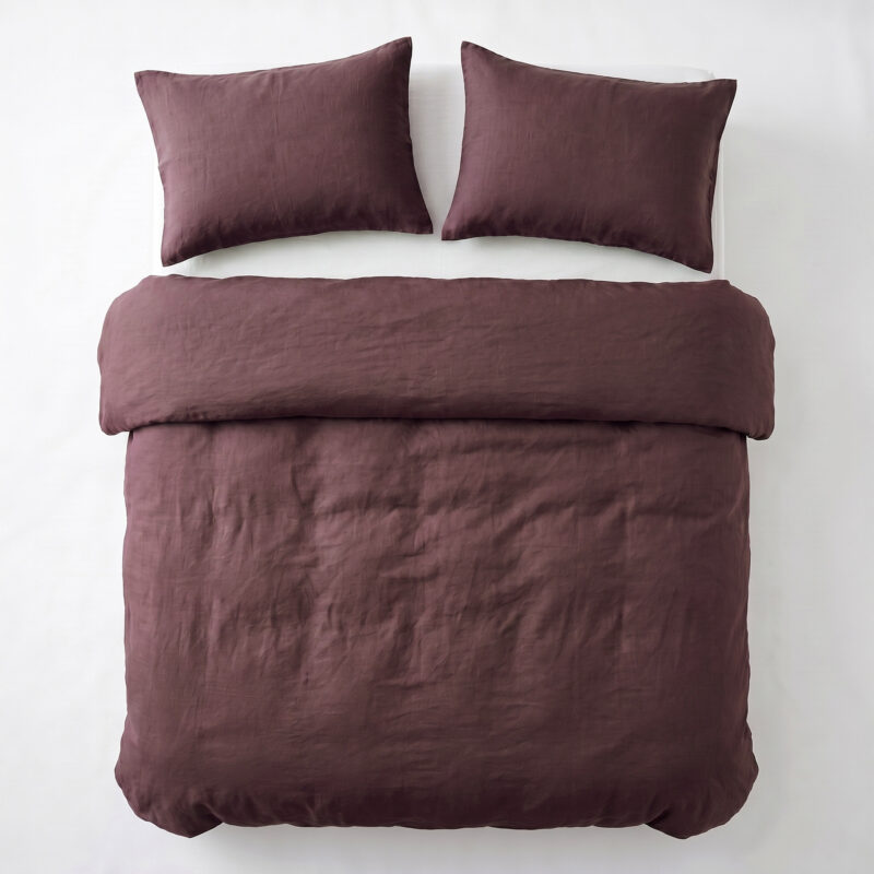 Bed van Dreamhouse, 200 x 220 cm, kussensloop 60 x 70 cm - Bordeaux