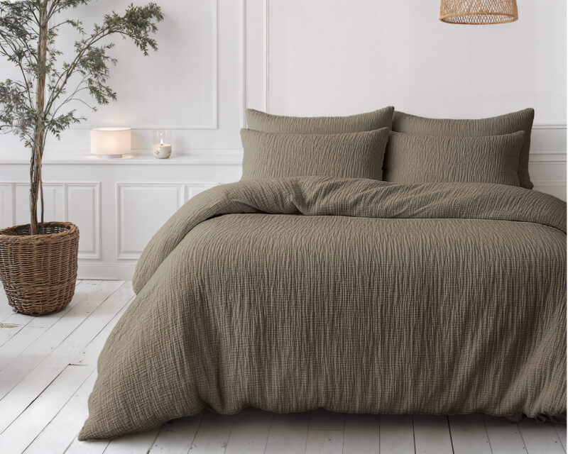 Sleeptime Lazy Dekbed Mousseline Taupe 200 x 200 Met Kussenslopen cm