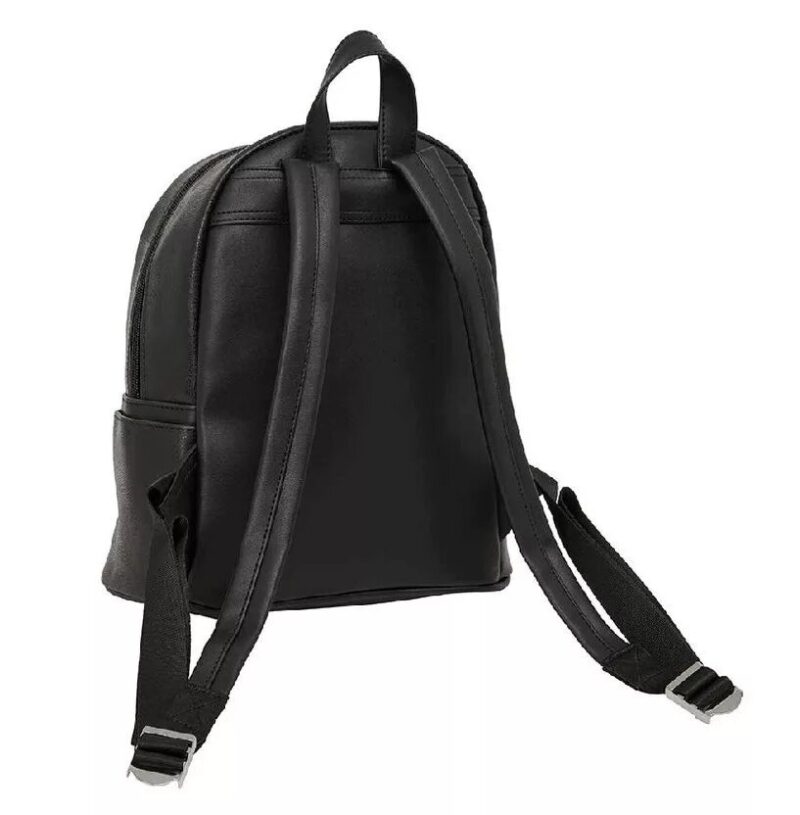 Polyester tas van Demon Hunters in 28 x 24 x 12 cm