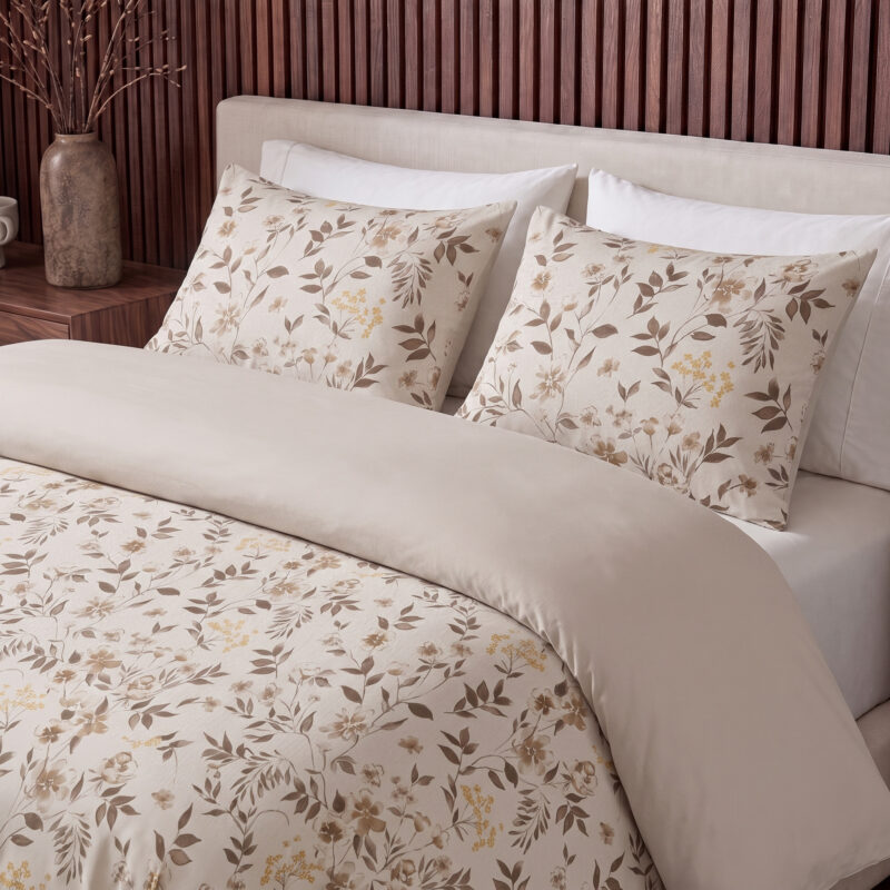 Dekbed Bianca Beige 240 x 220 Met Kussenslo 240 x 220 cm van Sleeptime