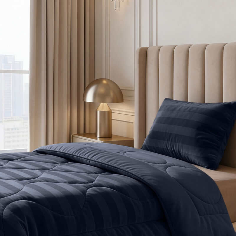 Dekbed Hotel Velvet Navy 140 x 200 cm 140 x 200 cm van Sleeptime