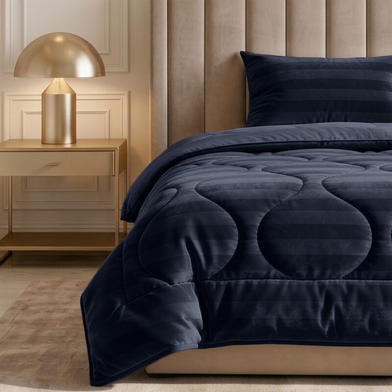 Sleeptime dekbed 140 x 200 cm van 100% Velvet 220 gsm, Hotel Velvet Navy 140 x 200 cm