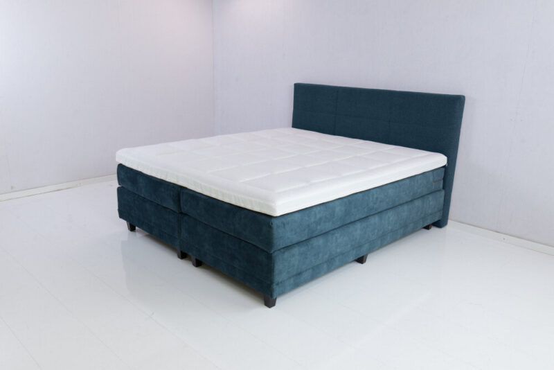 Atlas - Boxspring van Bremafa, van bovenaf